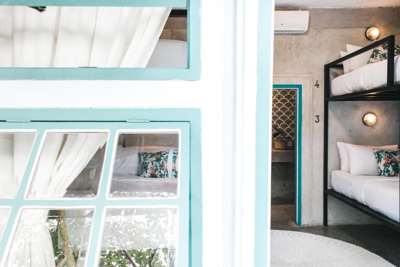 Kosta Hostel Seminyak Экстерьер фото
