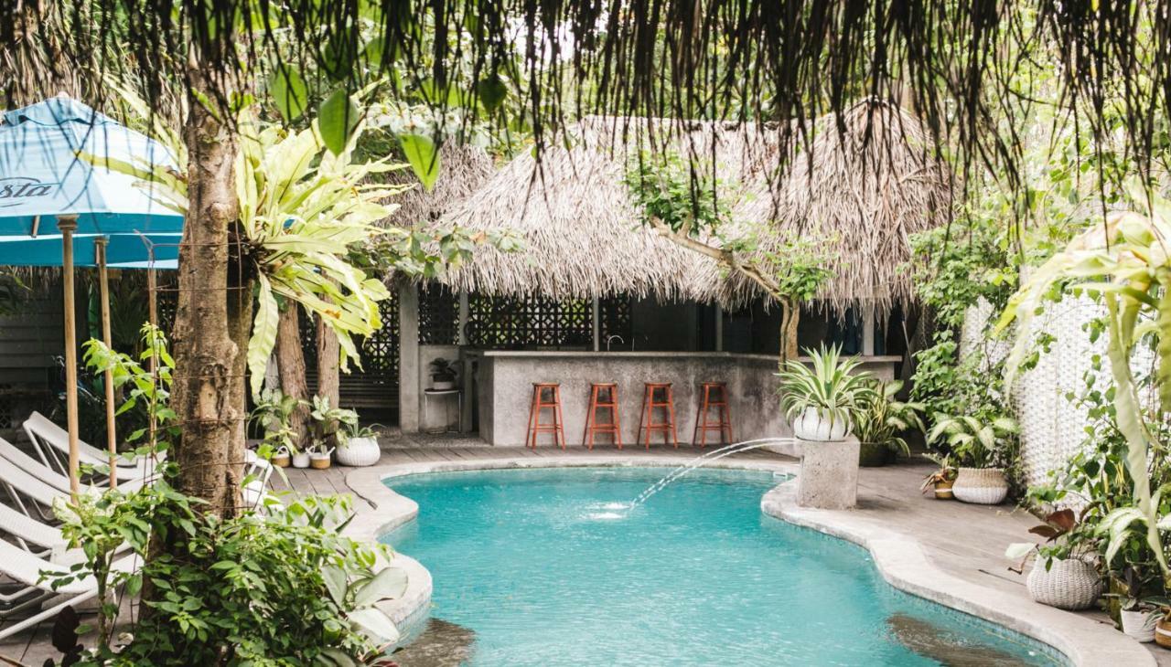 Kosta Hostel Seminyak Экстерьер фото