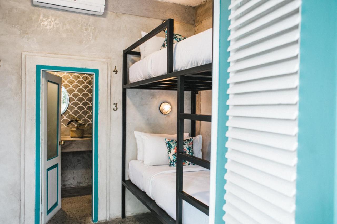 Kosta Hostel Seminyak Экстерьер фото